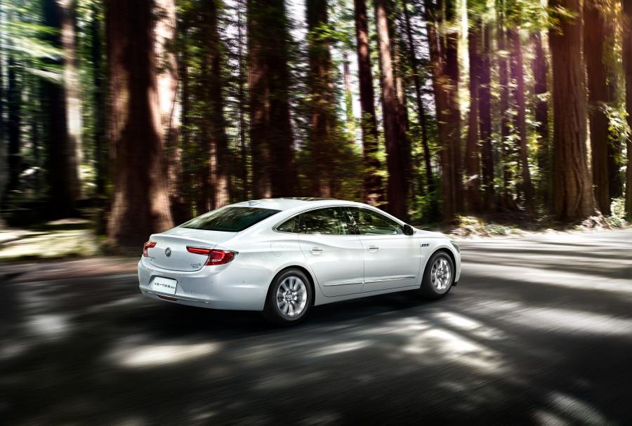  Buick LaCrosse HEV 2016 года  (CN) (фото 3 из 5)